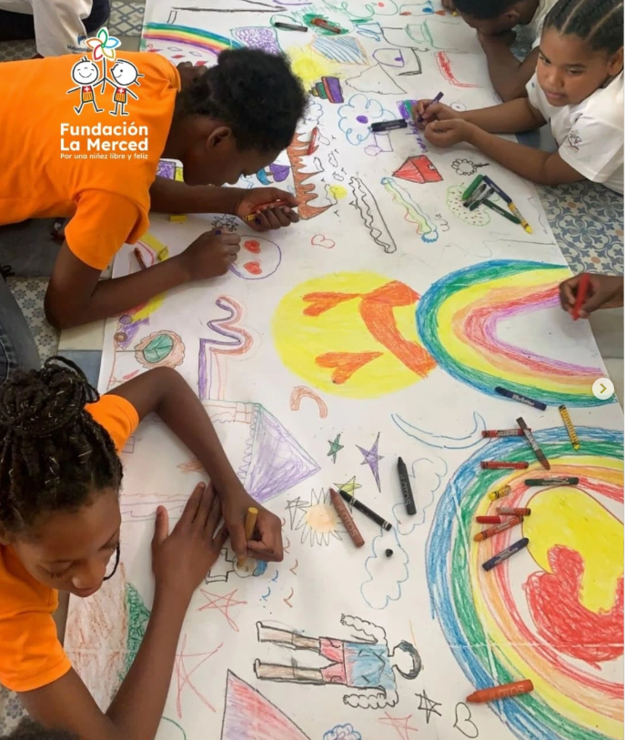 Regala un zapato escolar para un niño/a de la Fundación La Merced