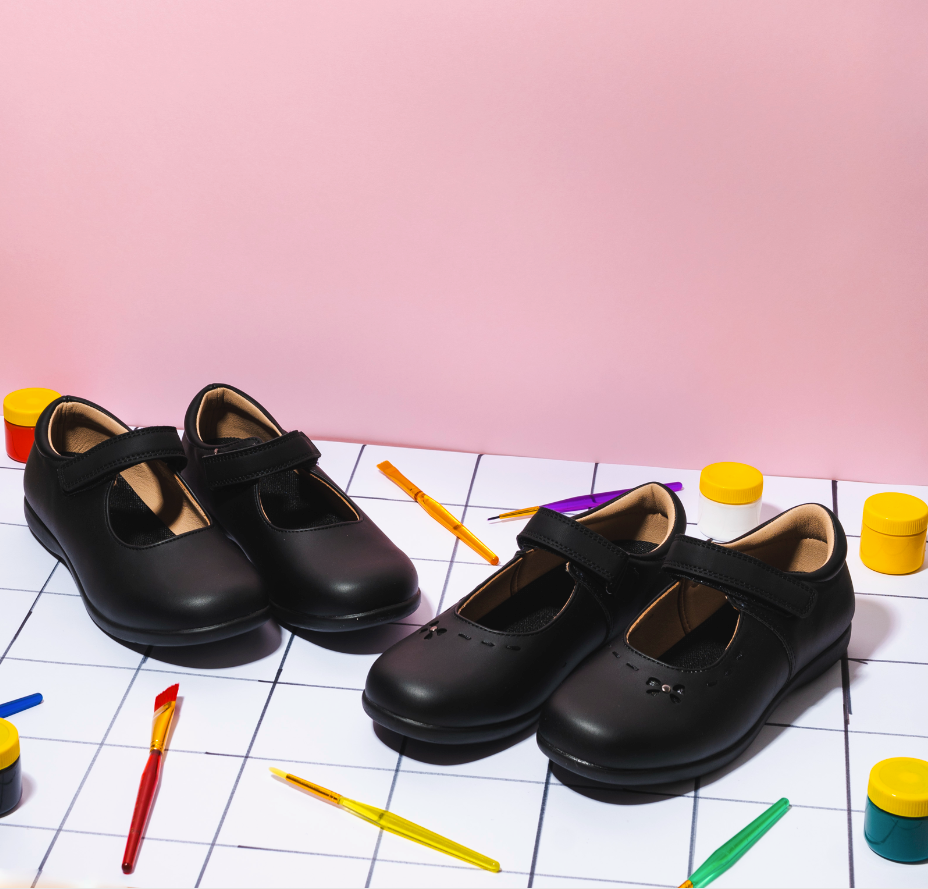 Regala un zapato escolar para un niño/a de la Fundación La Merced